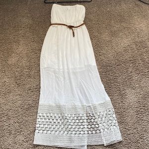 White maxi dress